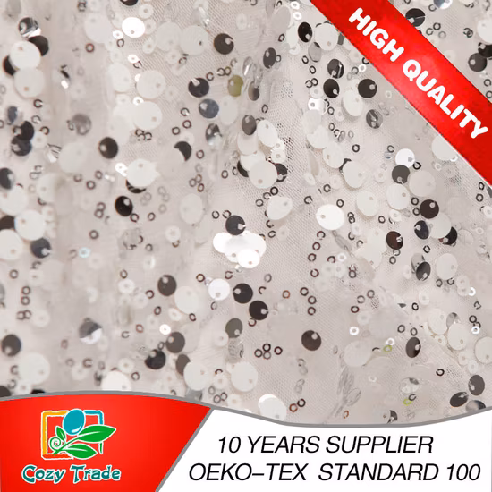 Kids Girl&prime; S Embroidery with Lining with Removeable Fur Collar Coat Kids Wear Children Clothes